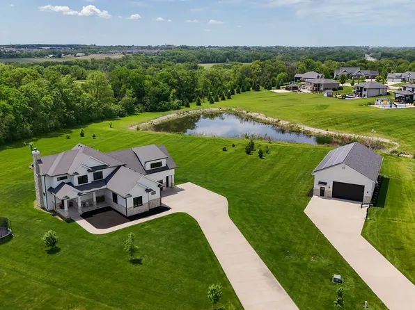 24913 Covenant Ln, Adel, IA 50003