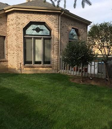 3rd image of 974 Elk Hollow Ln