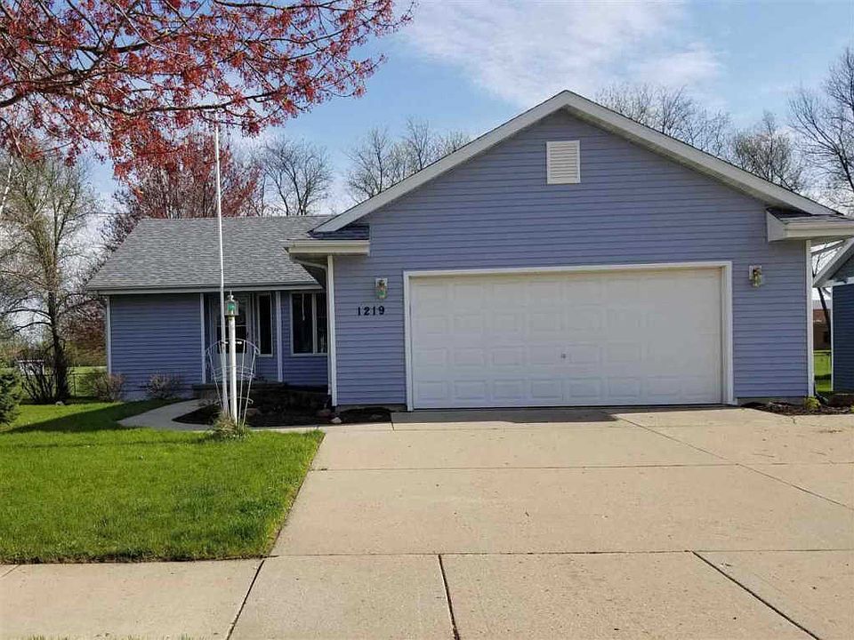1st image of 1219 Joliet St