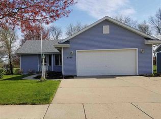 1219 Joliet St, Janesville, WI 53546