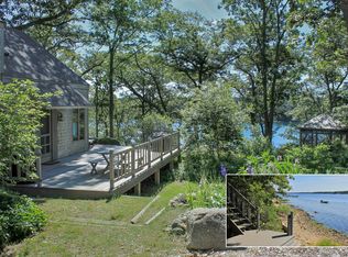 58 Howard St, Tisbury, MA 02568