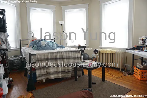 60 Woodstock Ave Photo 1