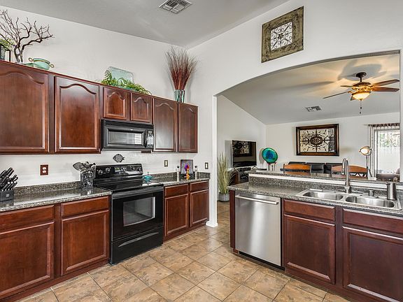 3rd image of 15010 W Shaw Butte Dr