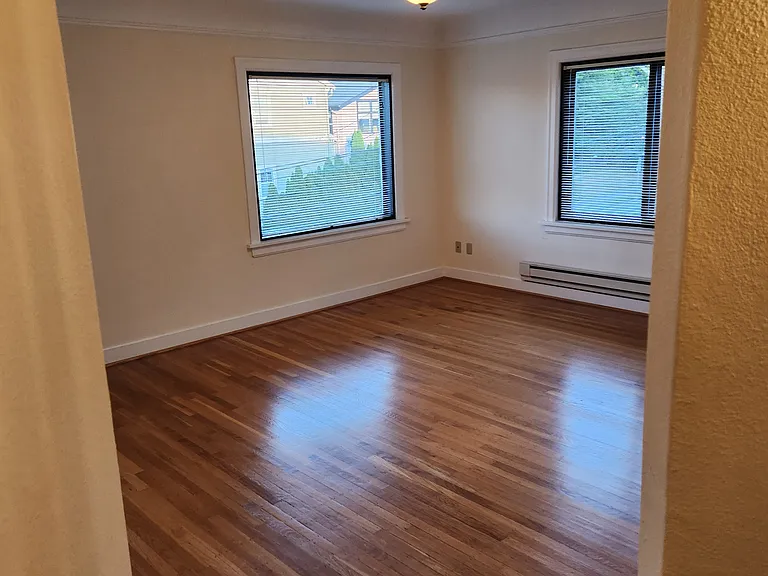 2329 10th Ave E #301 — Photo 3