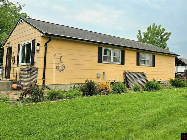 15 2nd St SE, Fairfax, MN 55332