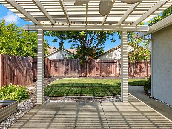5th image of 7957 Alpine View Dr