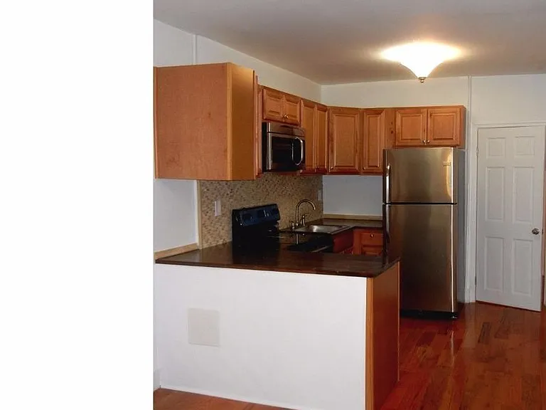 2522 W Montgomery Ave — Photo 12