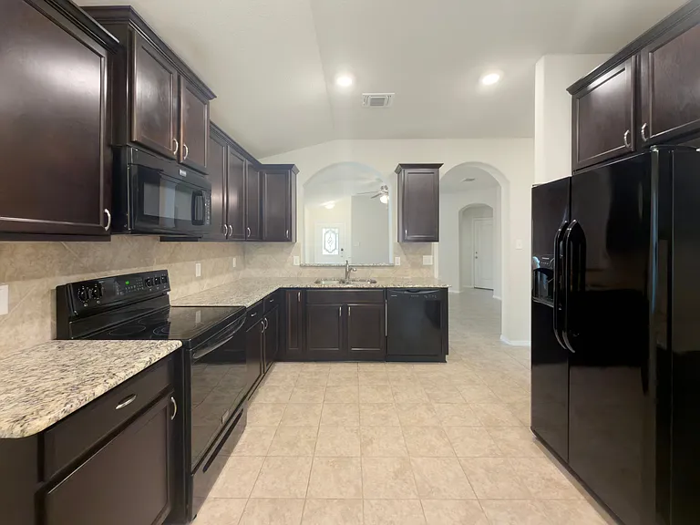5334 Cicero Dr — Photo 6