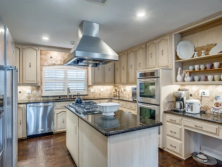 5604 Covehaven Dr — Photo 10
