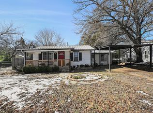 629 Alameda Rd, Azle, TX 76020