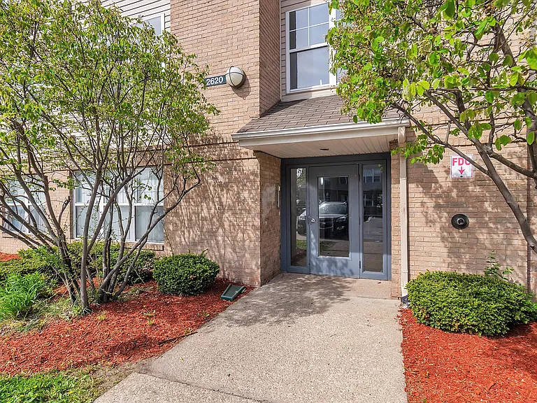 Hamlin Place Estates — Photo 18