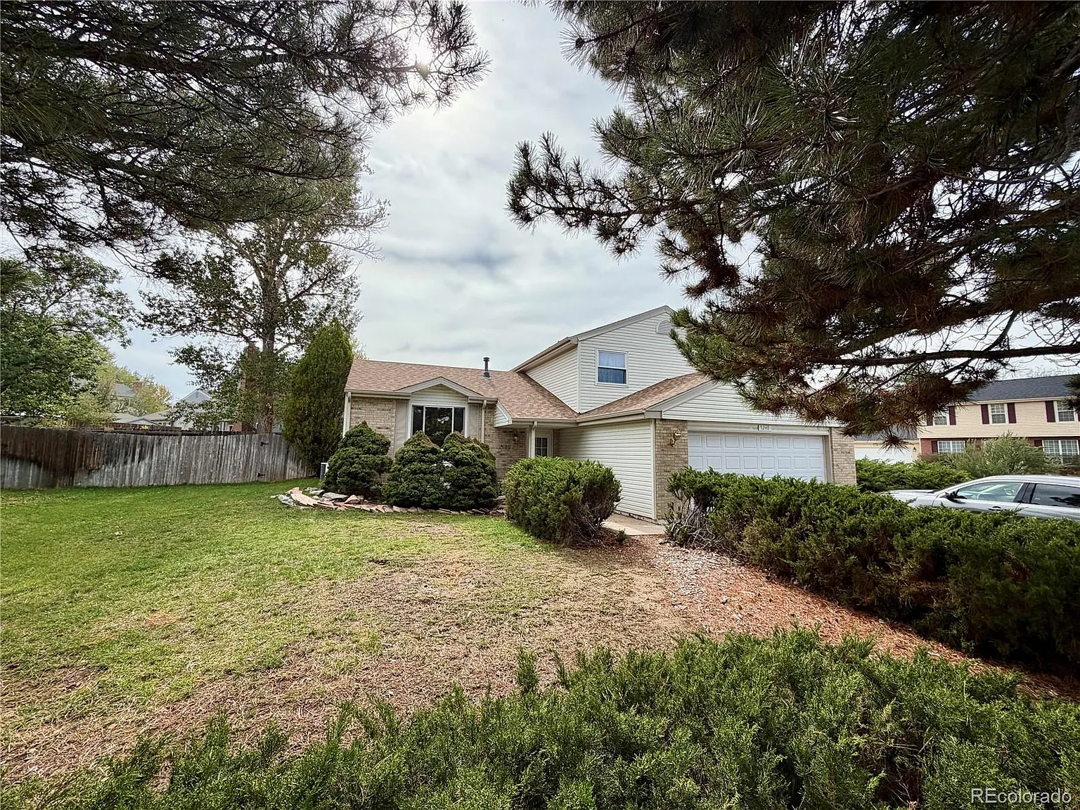 3 bed, 2.0 bath, 1662 sqft, $2,668 — Photo 2