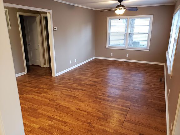 5th image of 837 Sheridan St