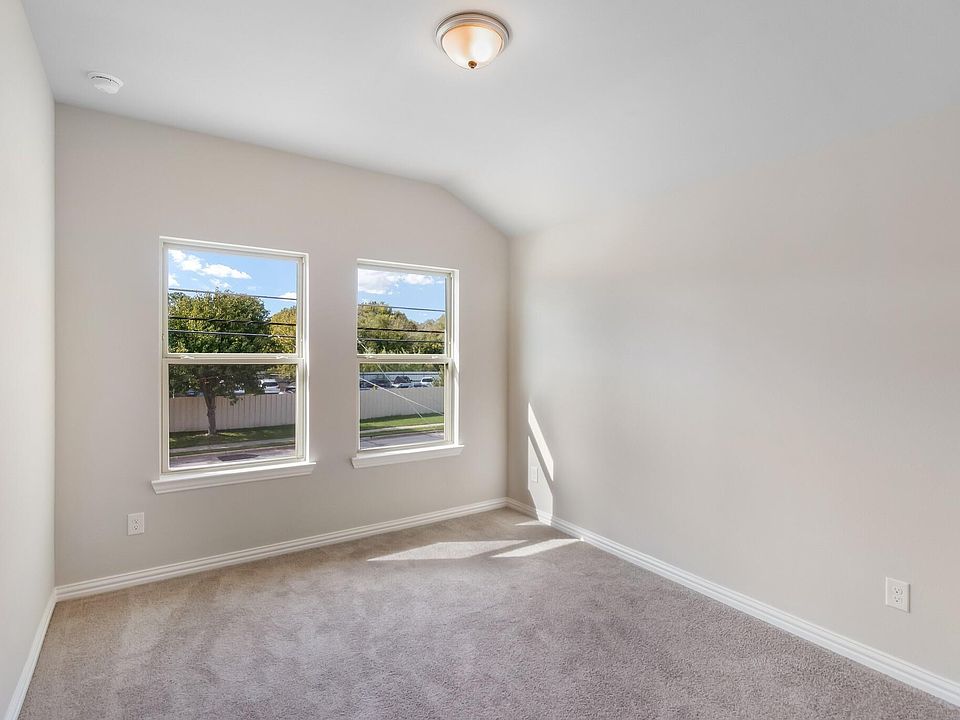 1st image of 1110 N Britain Rd