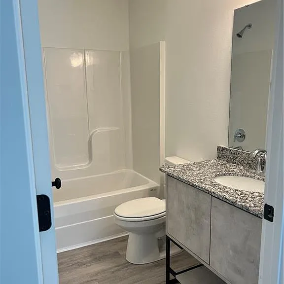 1031 Boardwalk Ave — Photo 8