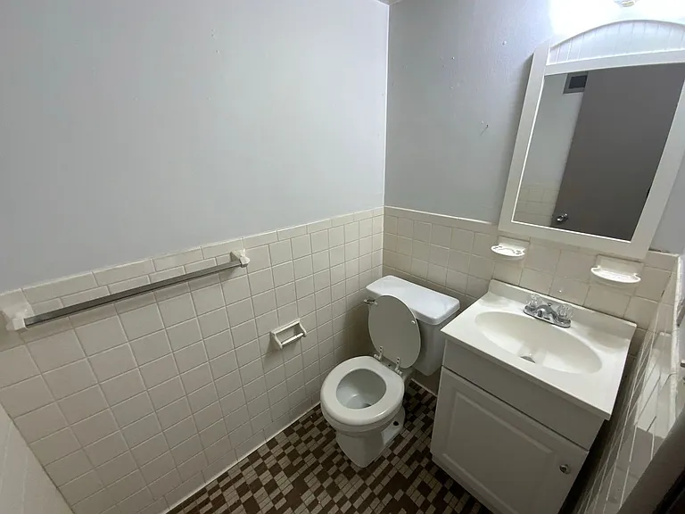 Anthony Street Condos — Photo 96