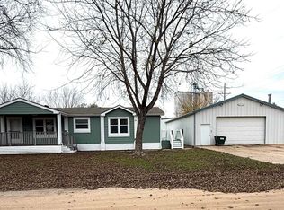 610 Ash St, Harper, KS 67058