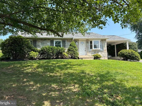 1851 Linwood Ave, Lancaster, PA 17603