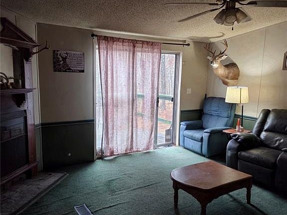 5th image of 300 Casey Rd