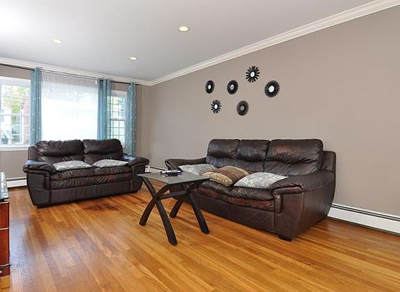 2nd image of 39 Park Ave