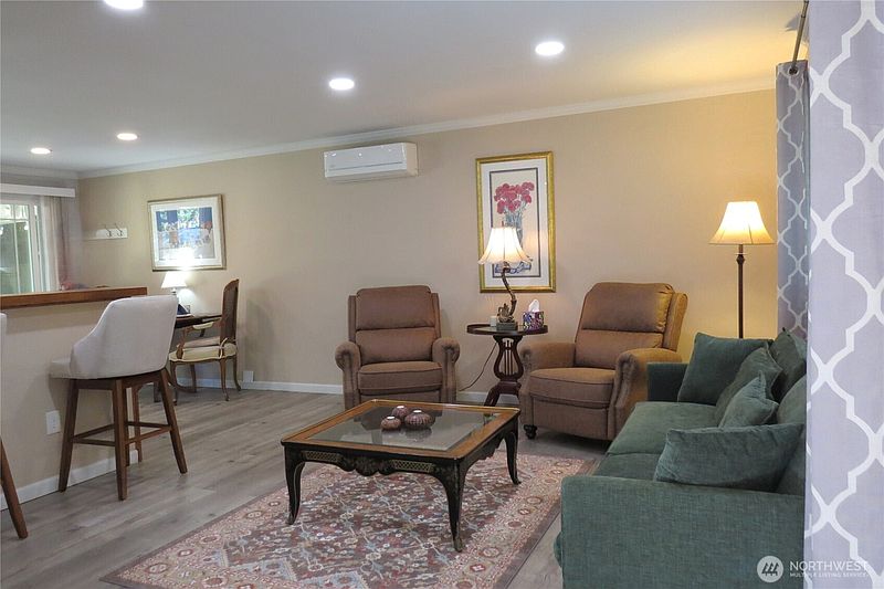 5th image of 770 Duck Lake Drive SE