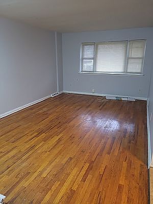 1st image of 953 E 83rd St Floor 1