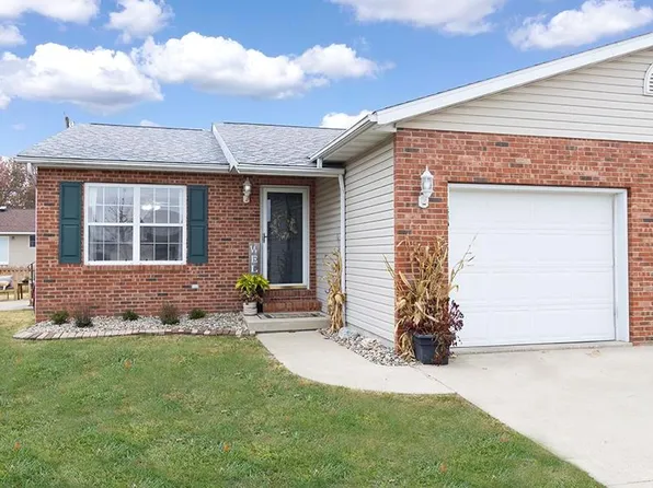 120 Sunbeam Dr APT A, Highland, IL 62249