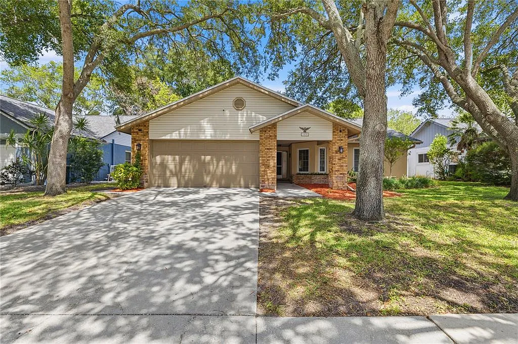 3 bed, 2.0 bath, 1780 sqft, $3,600 — Photo 1