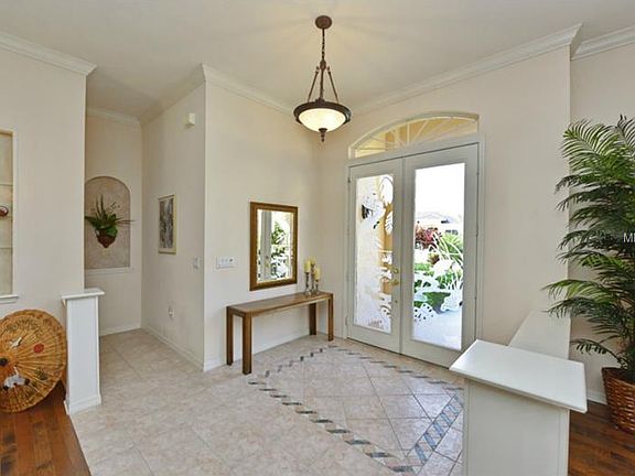 2nd image of 4902 Sabal Lake Cir