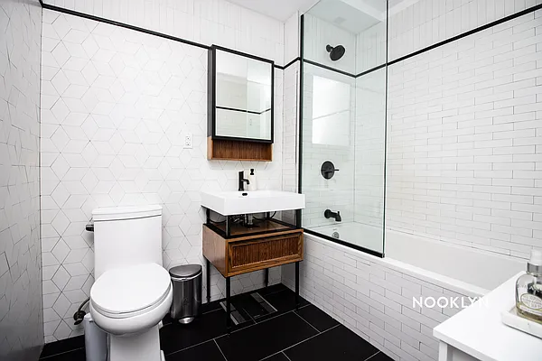 Rented by Nooklyn NYC LLC | media 93