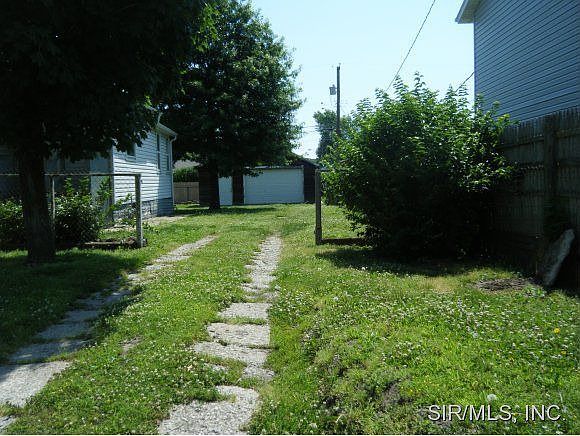 2nd image of 1122 Reynolds St