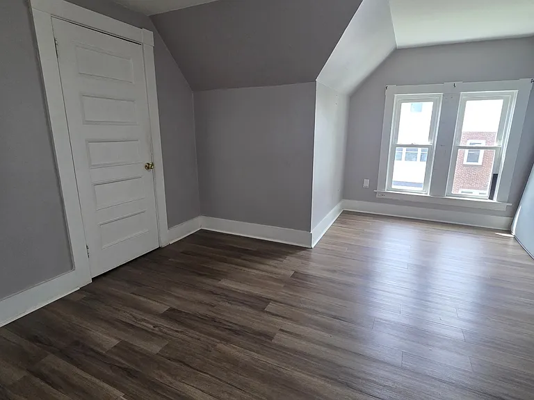 54 Church St — Photo 12