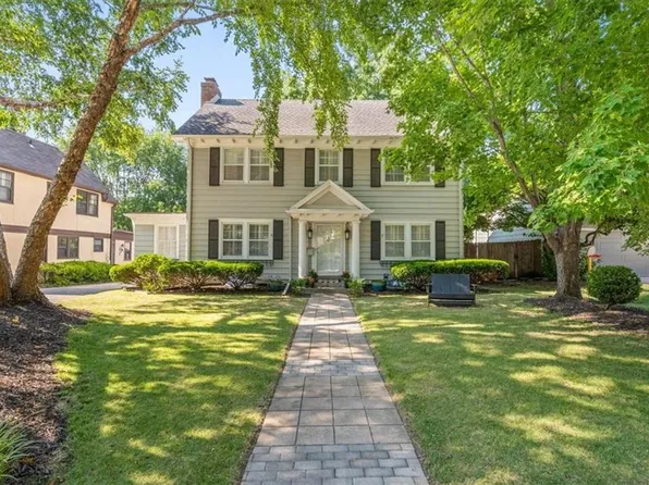 441 W 69th St, Kansas City, MO 64113