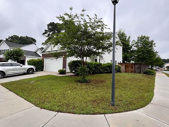 5th image of 204 Tuscany Ct