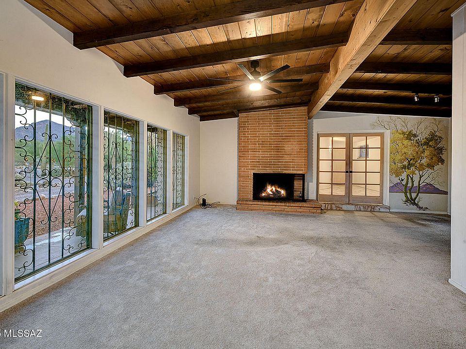 1st image of 681 W Giaconda Way