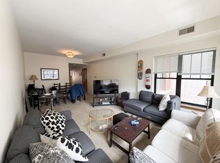 426-34 W Deming Pl #426-3E, Chicago, IL 60614