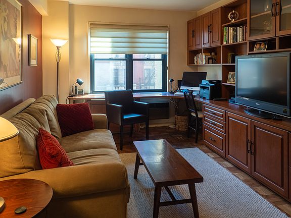 5th image of 45 W 10th St APT 3G