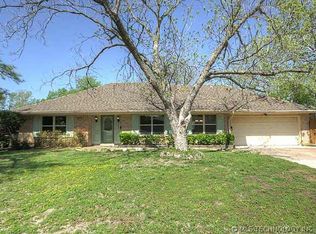 5422 S 68th East Pl, Tulsa, OK 74145