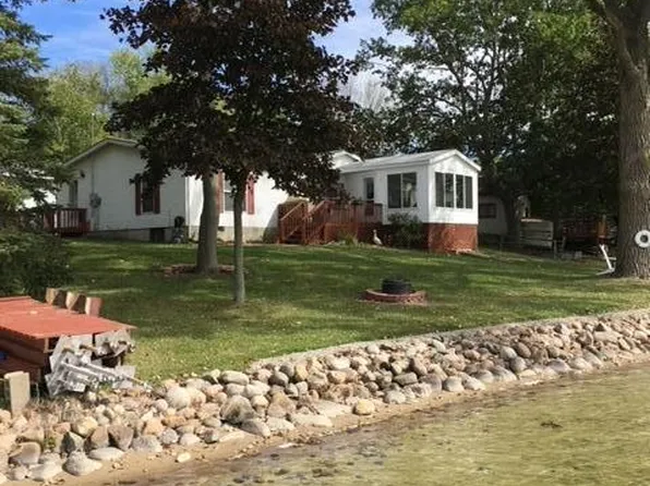 1050 Siler Dr, Bronson, MI 49028