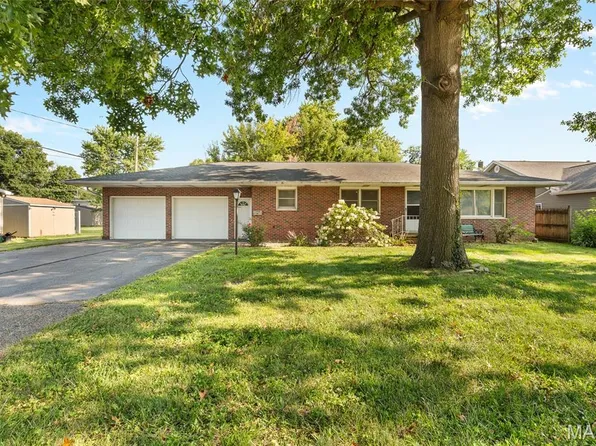 115 W Loud St, Virden, IL 62690