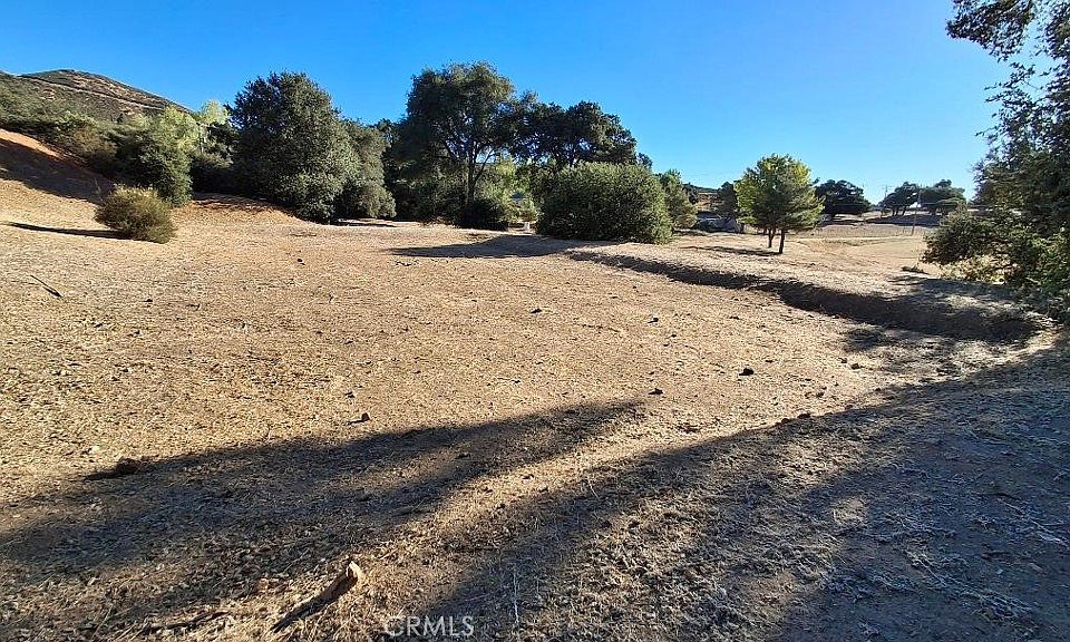 1st image of 47515 Woodcliff Dr