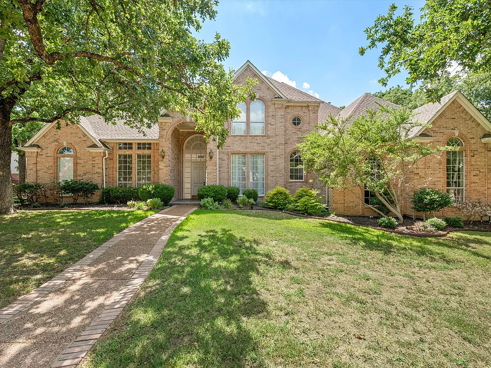 1004 Chimney Hill Trl