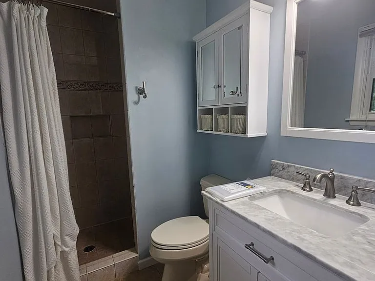 400 Spring Lea Dr — Photo 12