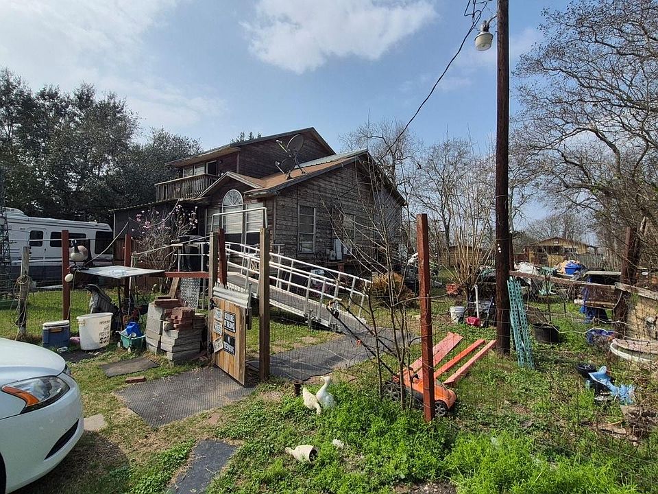 1st image of 7573 W Bernard Rd