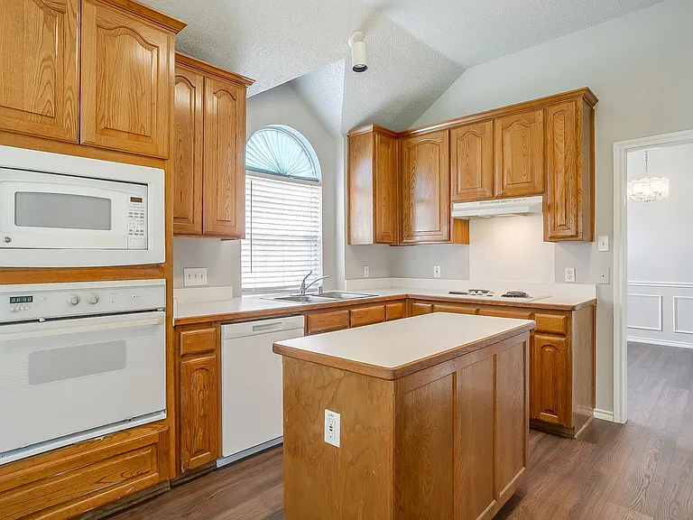 7617 Blossom Dr — Photo 17