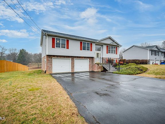 3rd image of 403 Millwheel Dr