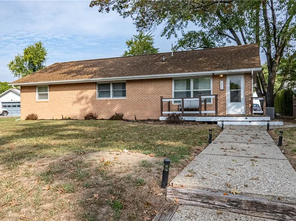 1010 E 3rd St, Pana, IL 62557
