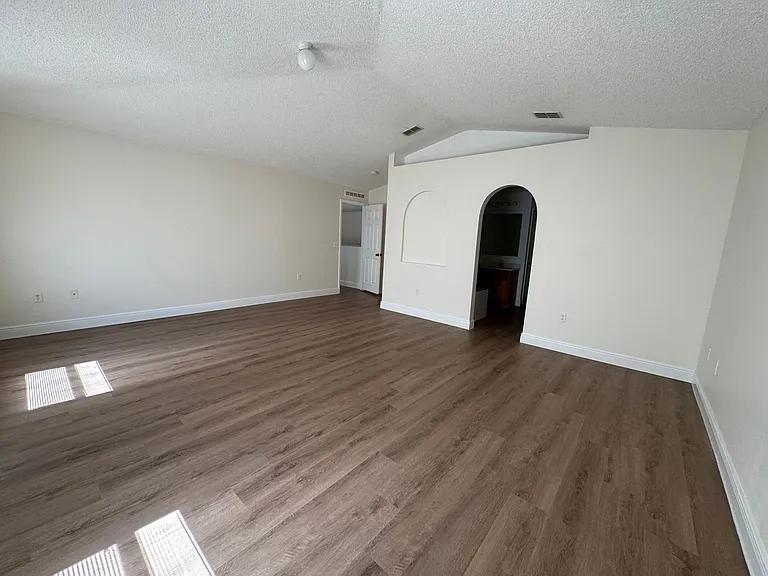 11718 Pethrick Dr — Photo 18