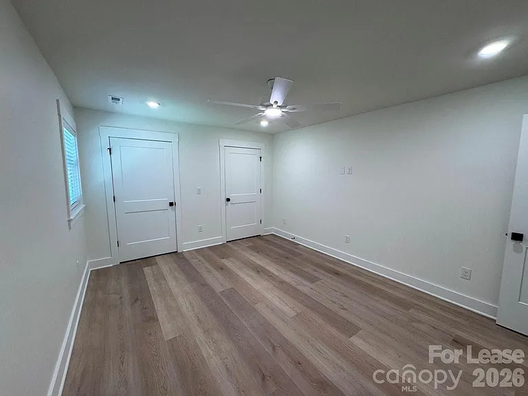 549 Manhasset Rd — Photo 31