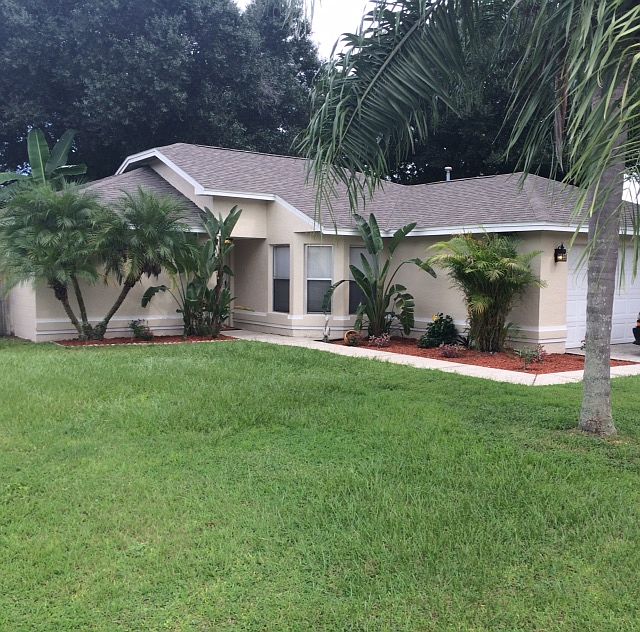 1st image of 806 Sunshine Way SW